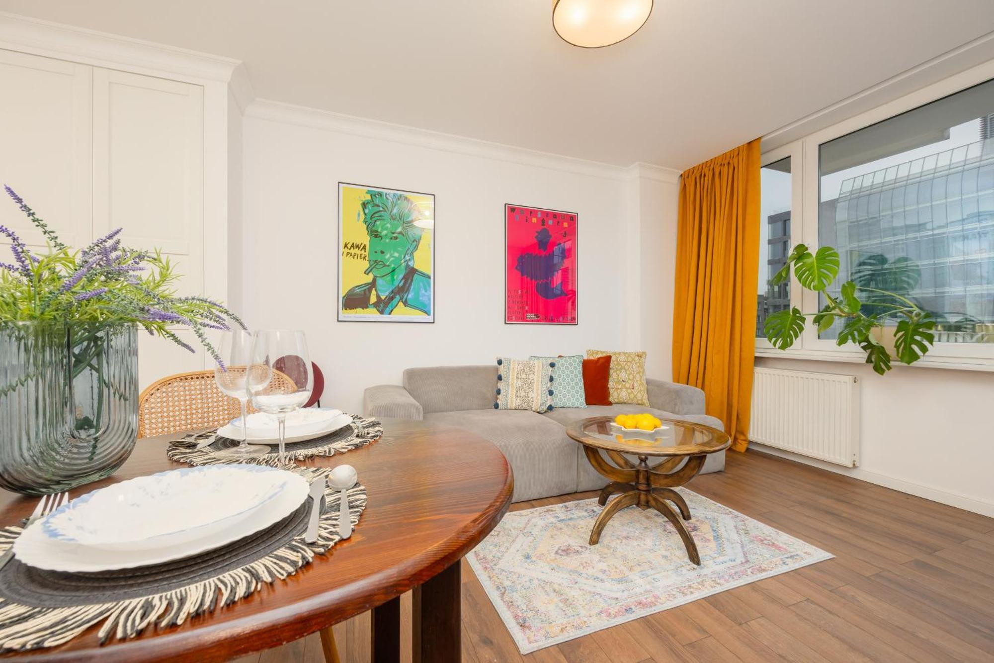 Marszalkowska Stylish Apartment With Balcony Warsaw Center By Noclegi Renters Екстер'єр фото